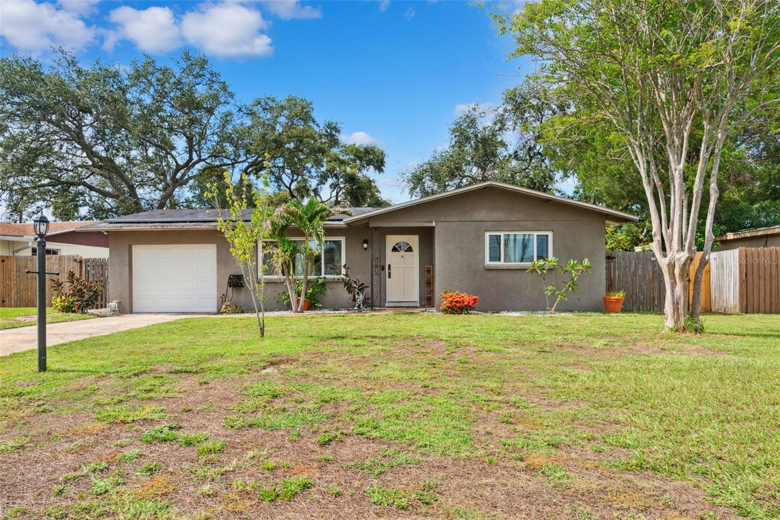 Welcome to 11115 101st Ave!