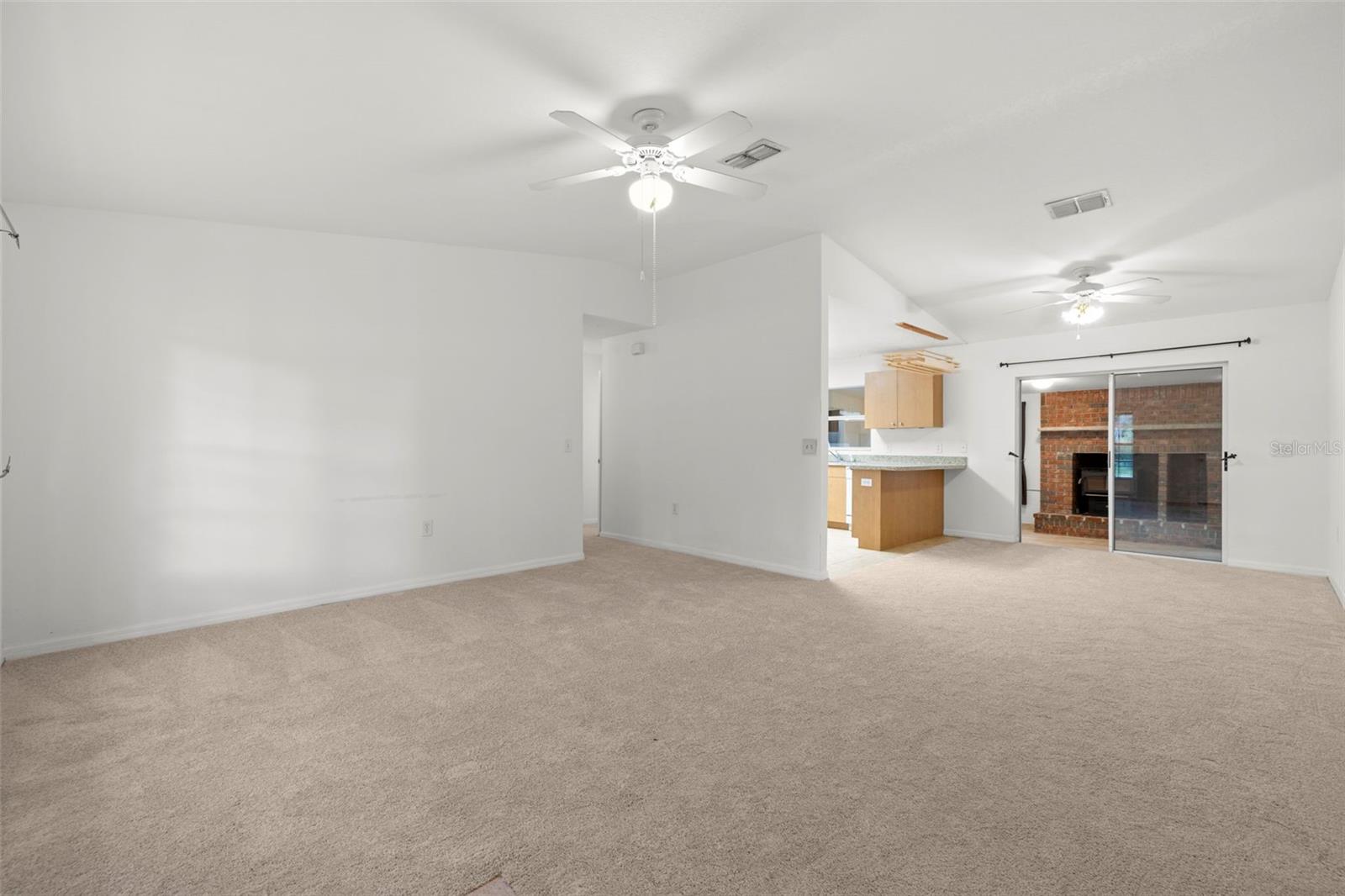 NEW CARPET THROUGHOUT