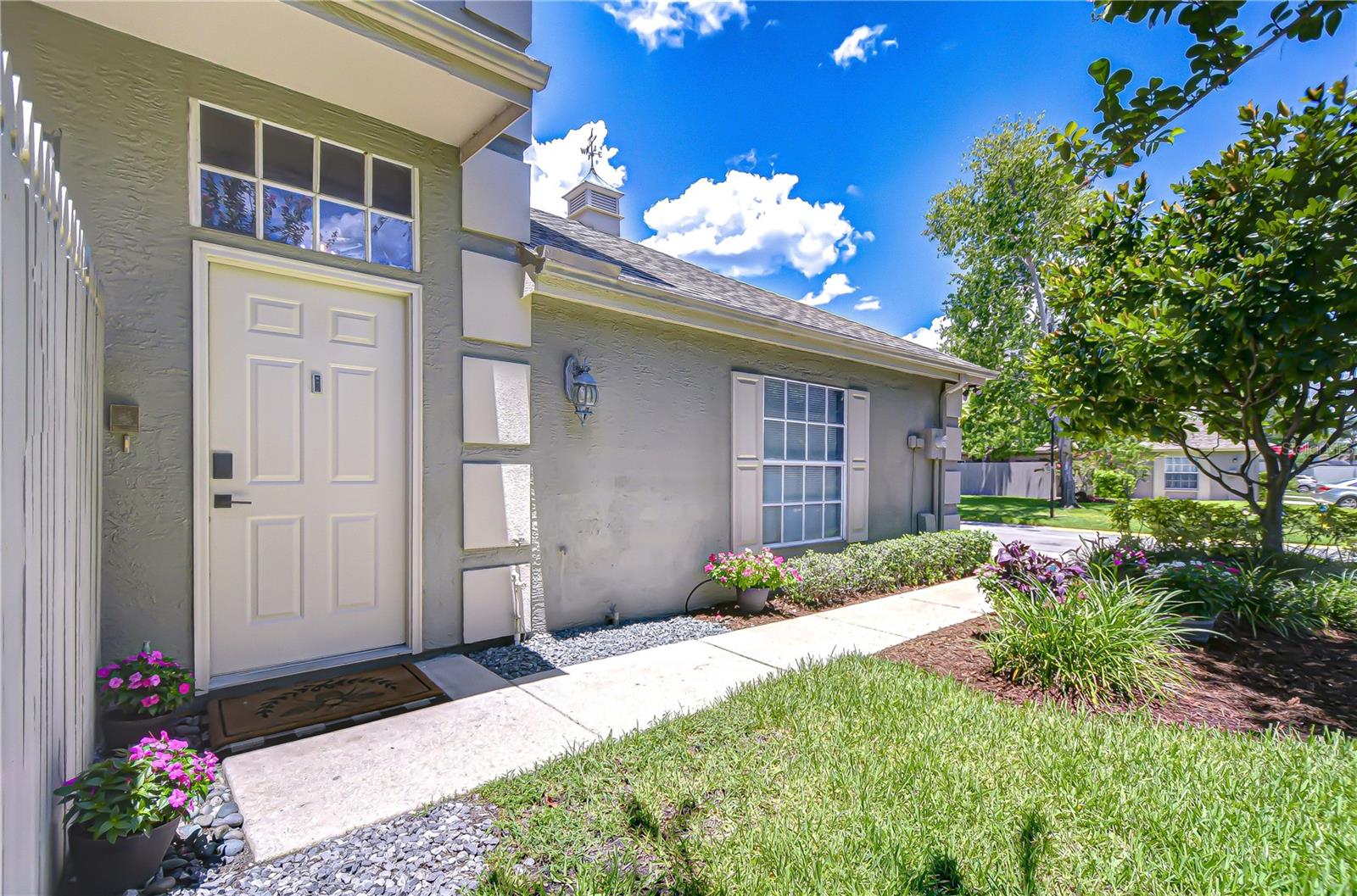 Side entrance to unit
