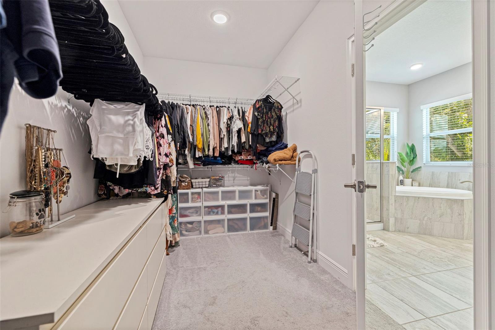Primary Walkin Closet