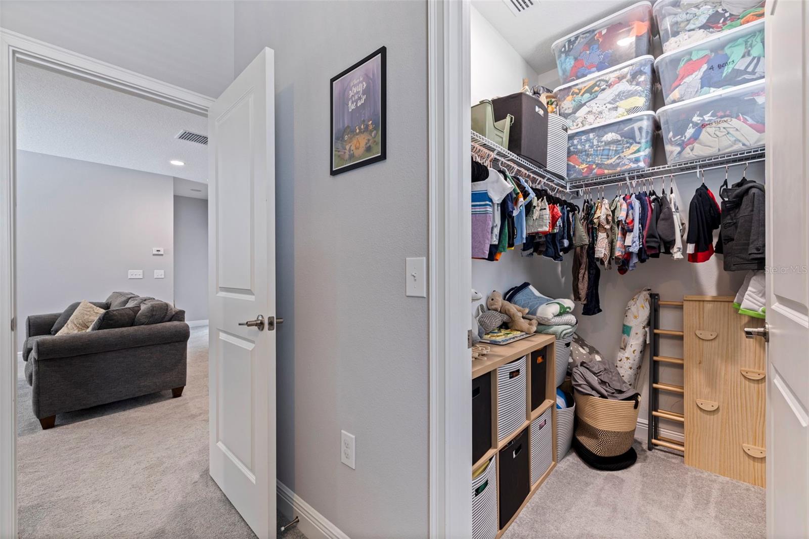 Bedroom 3 Walkin closet