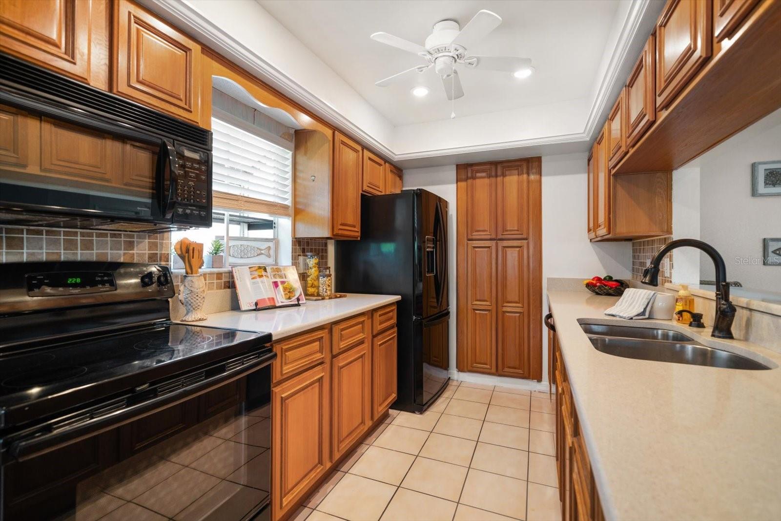 Breakfast bar