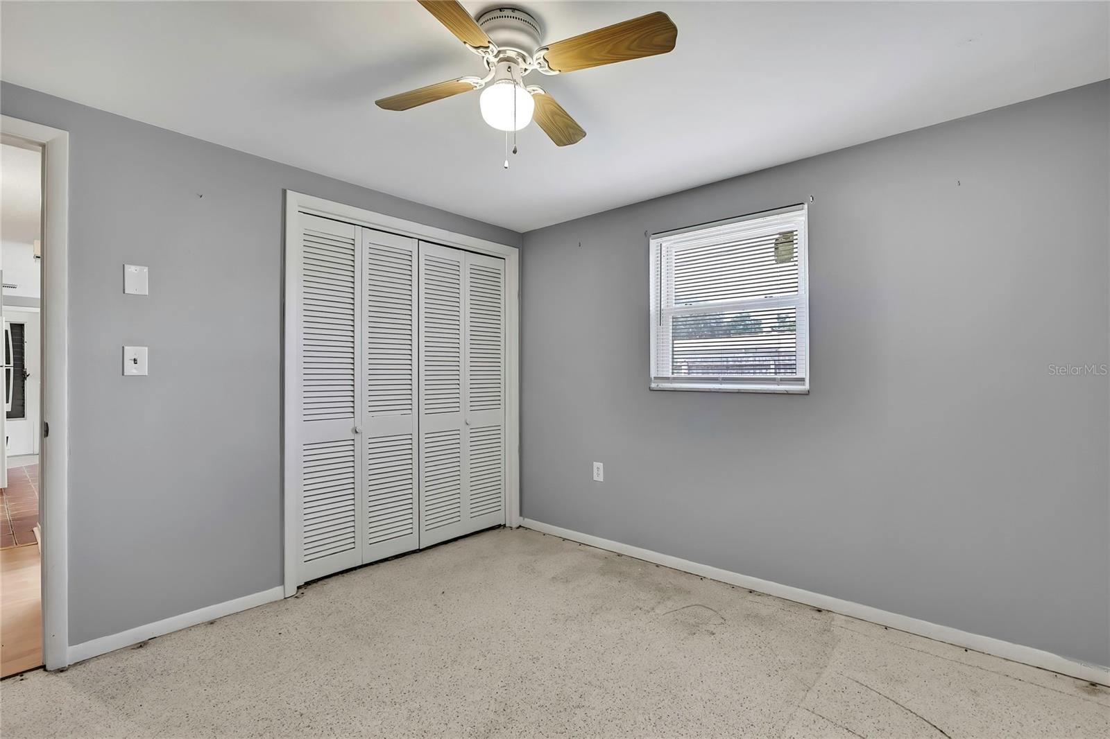 opposite view of back bedroom