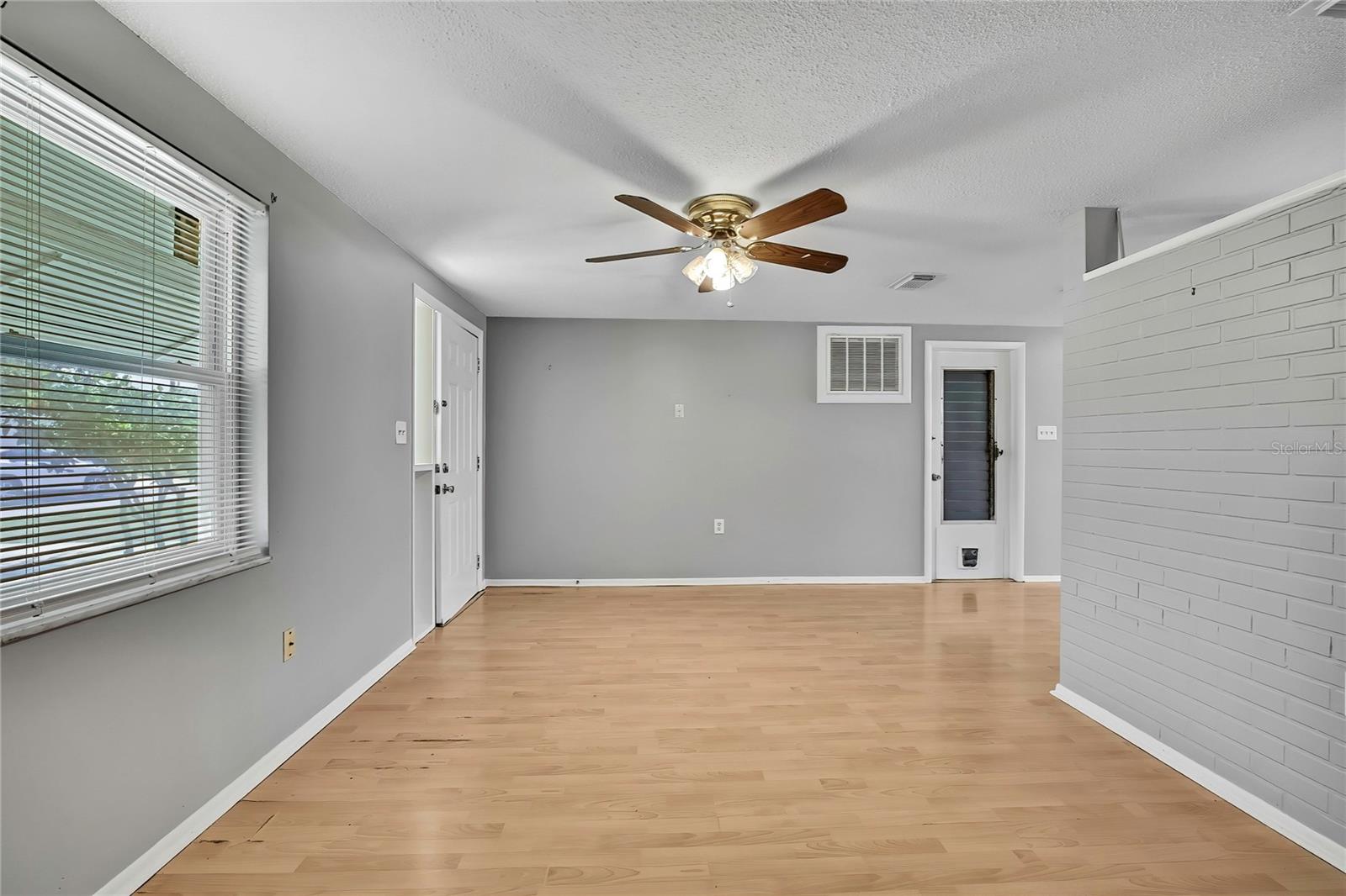 full view of living room