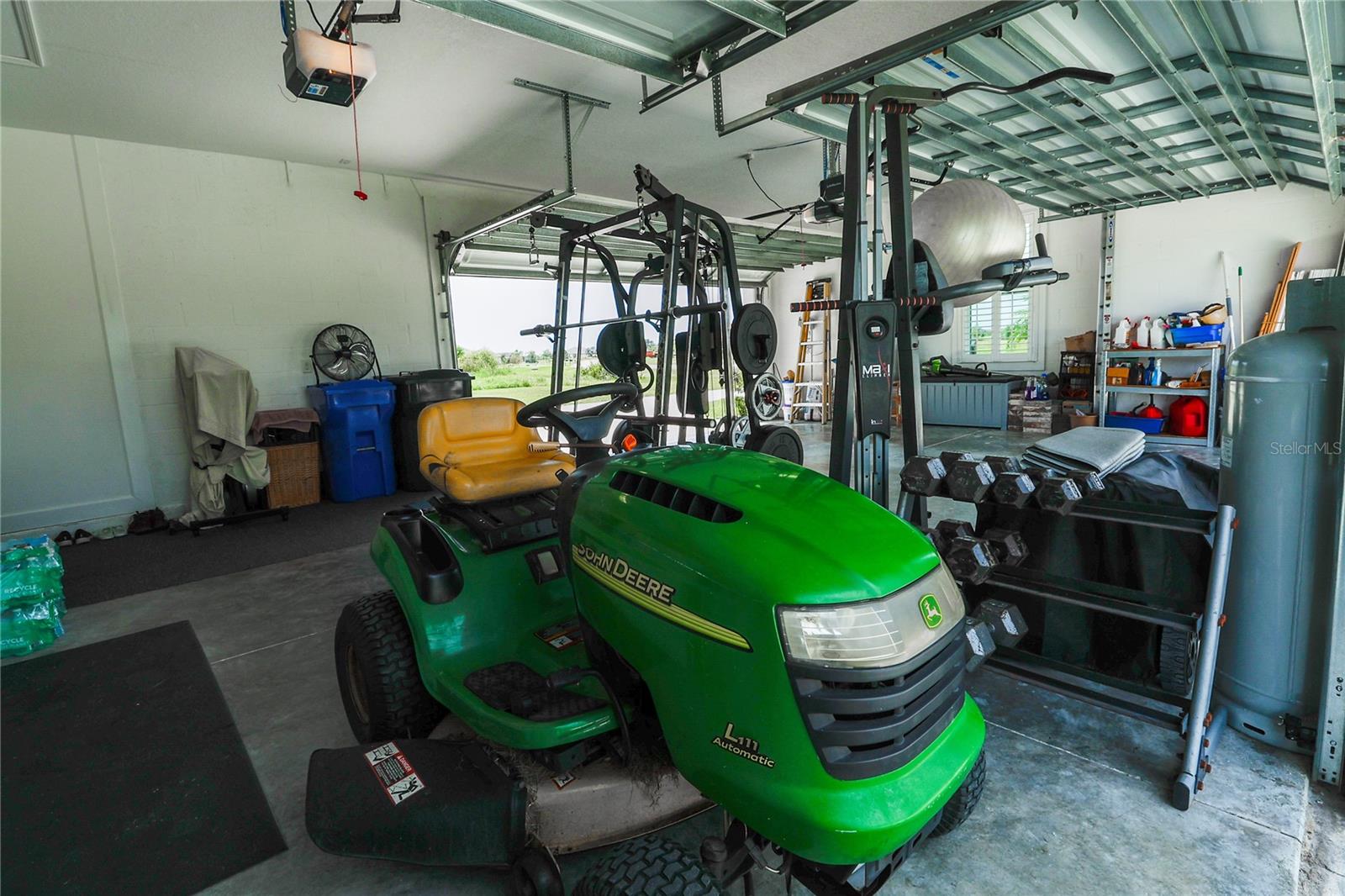 garage