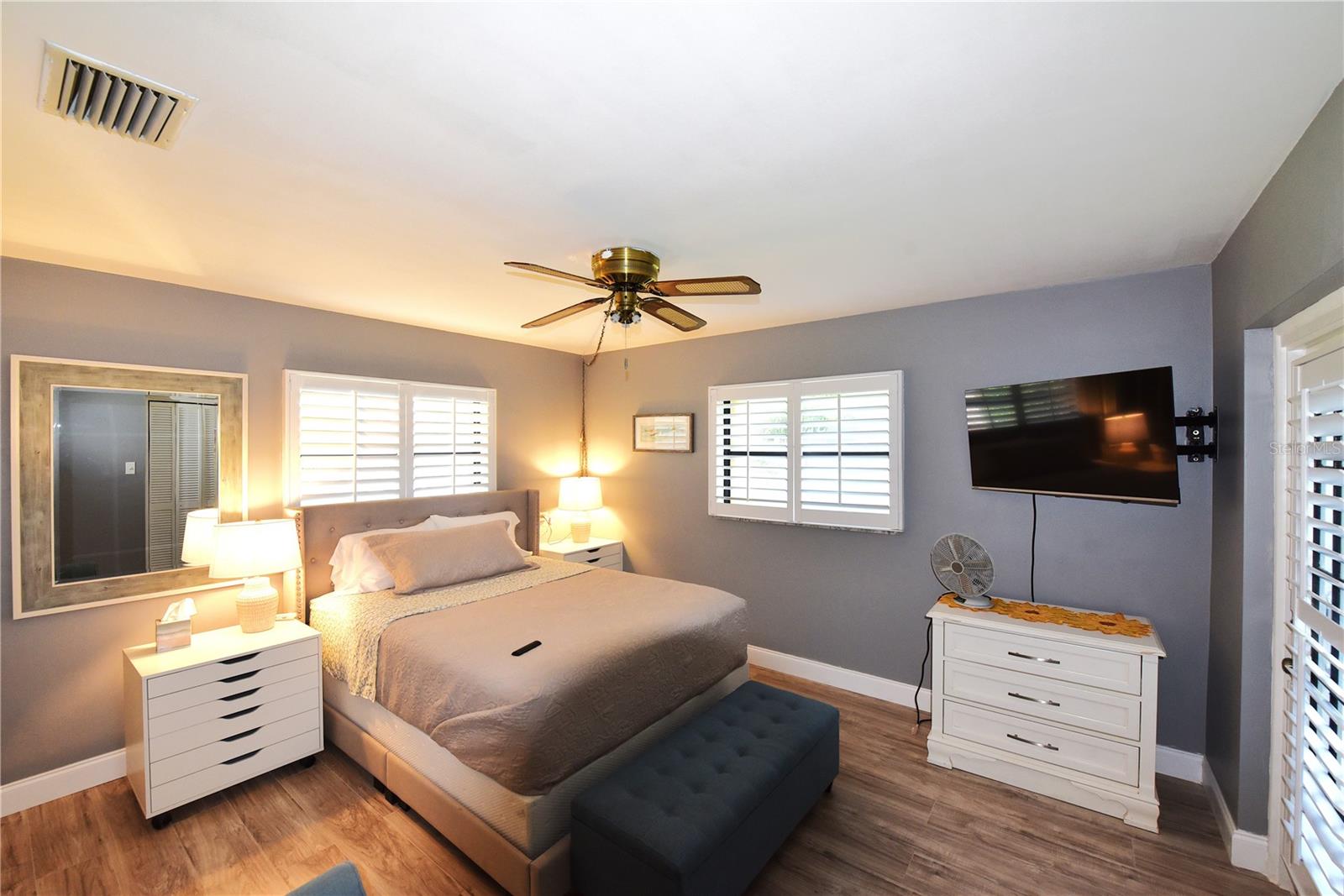 Primary bed
