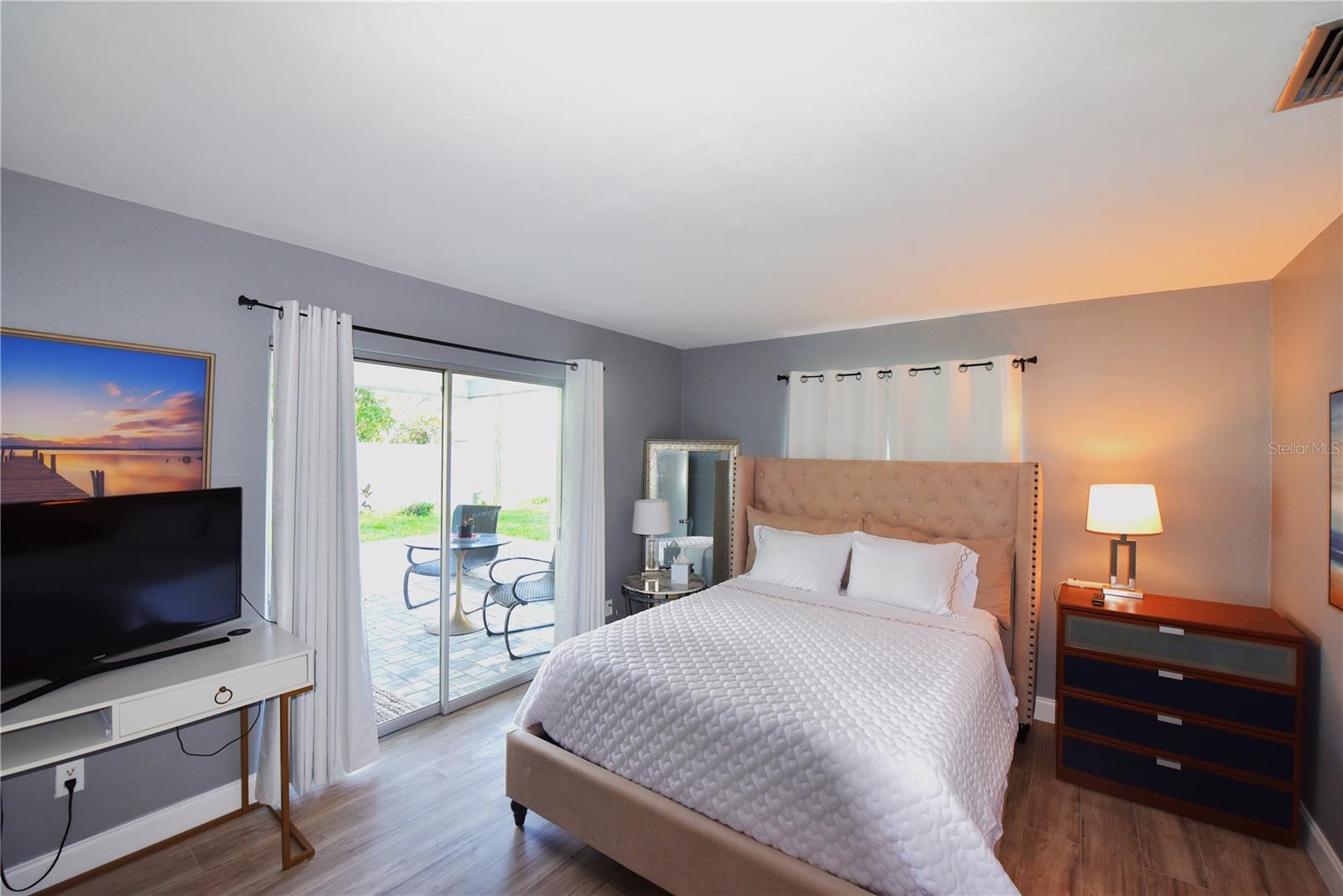 Second bedroom