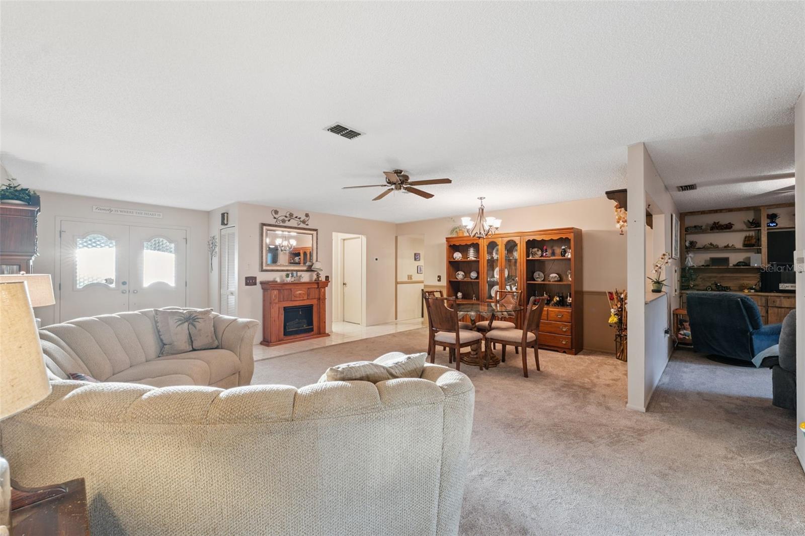 Dining / Living Room