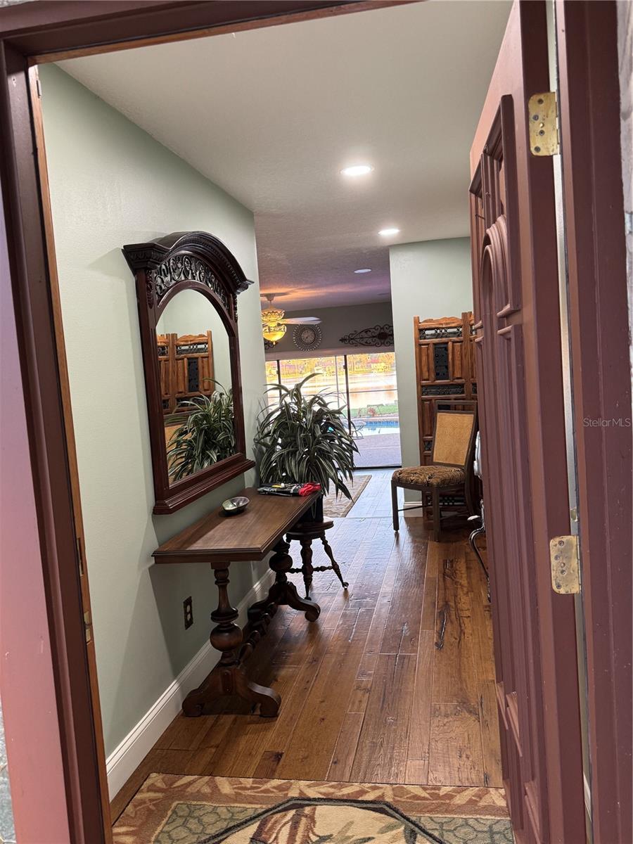 As you walk in, you immediately see the lake