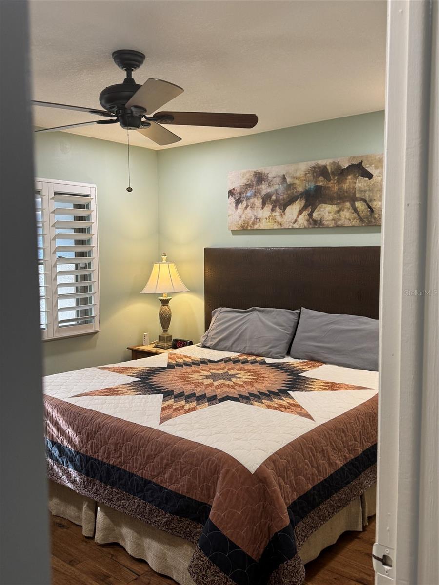 Guest bedrooms accommodate king size beds.