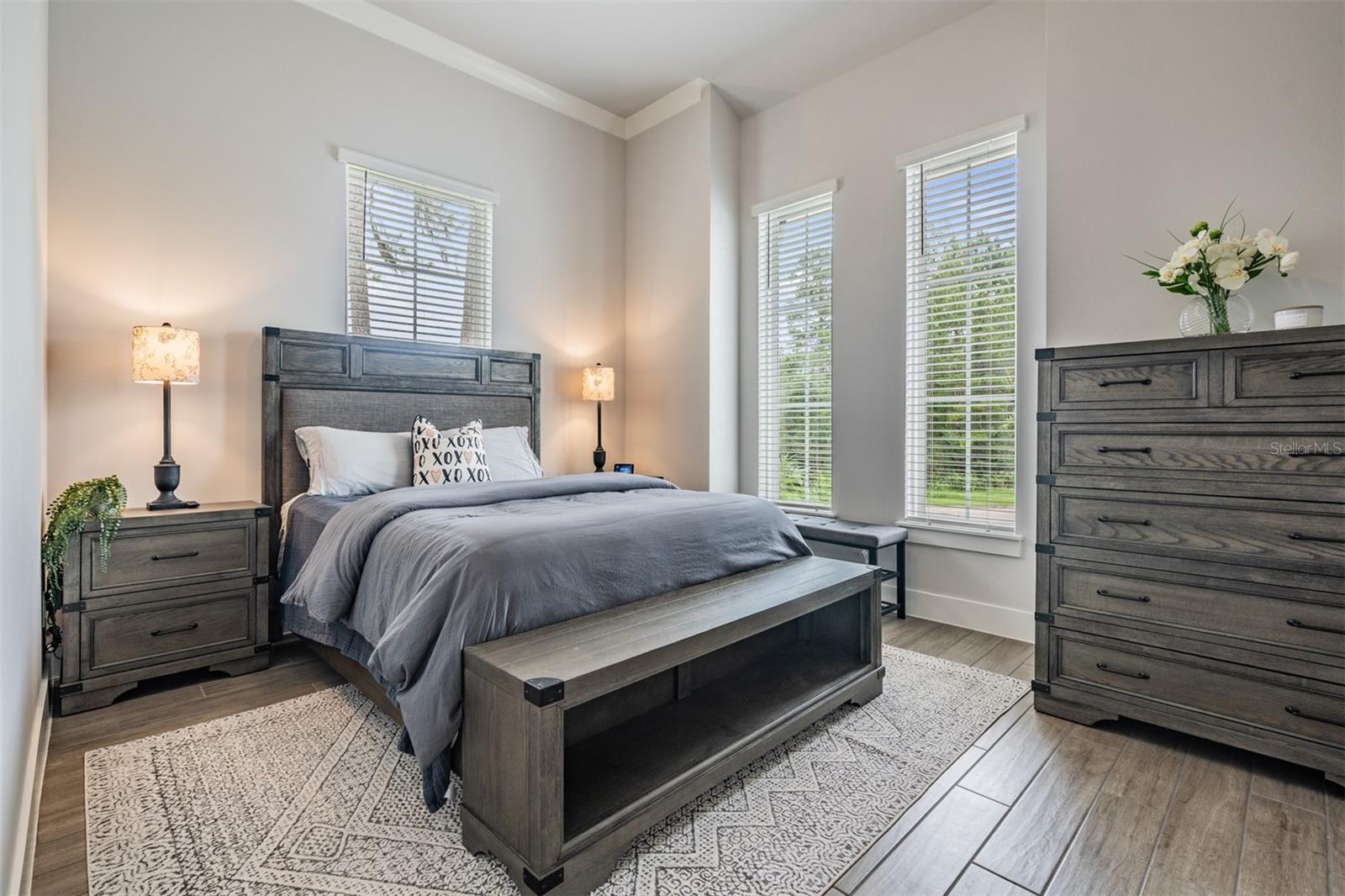 Bedroom 2 Mini Suite with En-Suite Bath