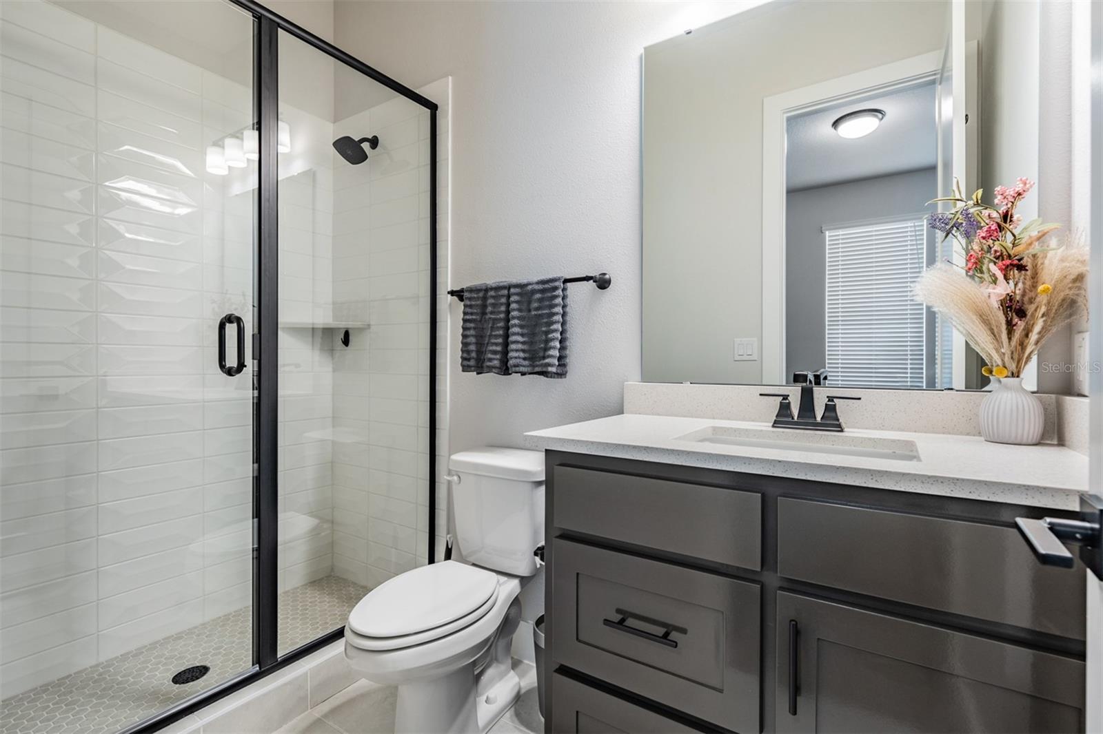 Bedroom 3 Mini Suite with En-Suite Bath