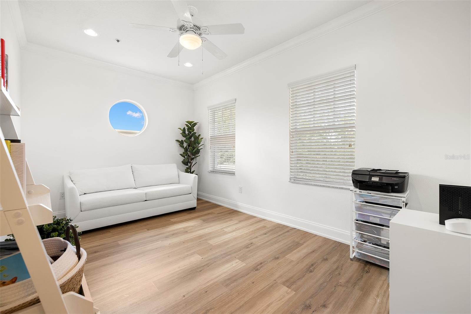 Upper guest bedroom