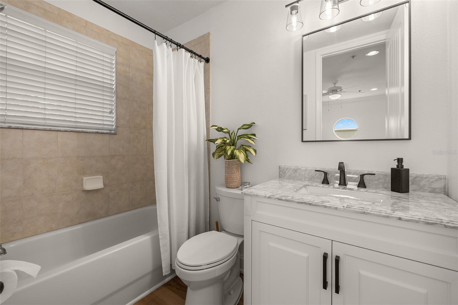 Upper guest bath