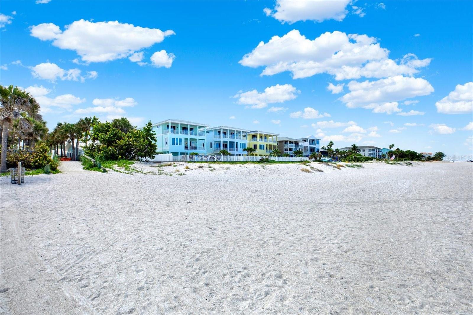 BEAUTIFUL INDIAN ROCKS BEACH