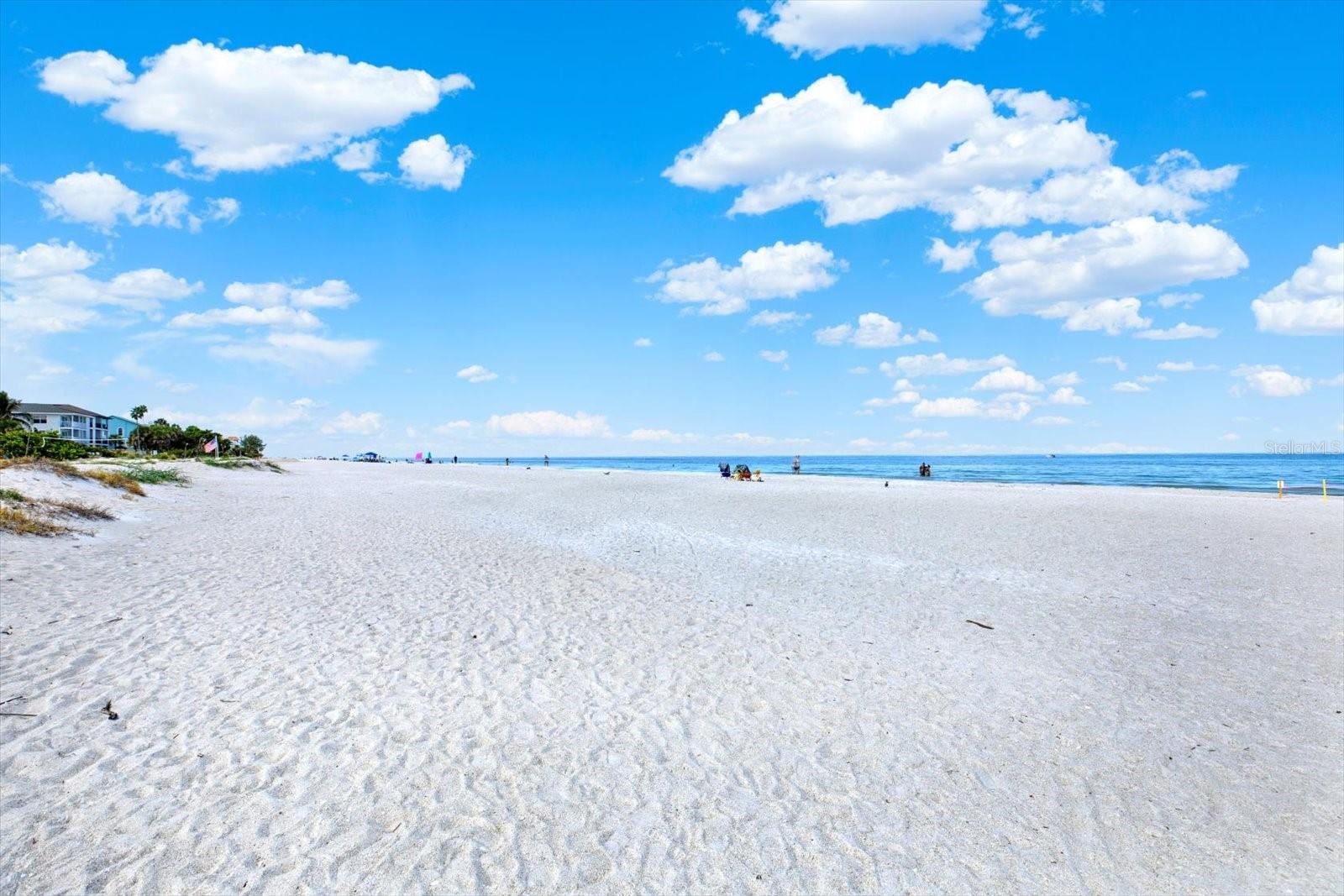 BEAUTIFUL INDIAN ROCKS BEACH