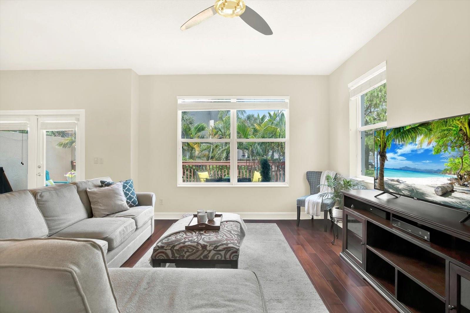 Wonderful natural lighting throughout.