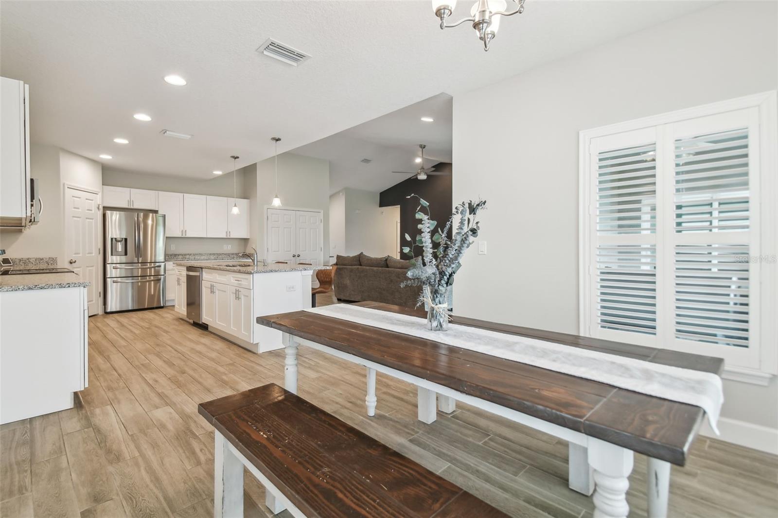 Eat in kitchen