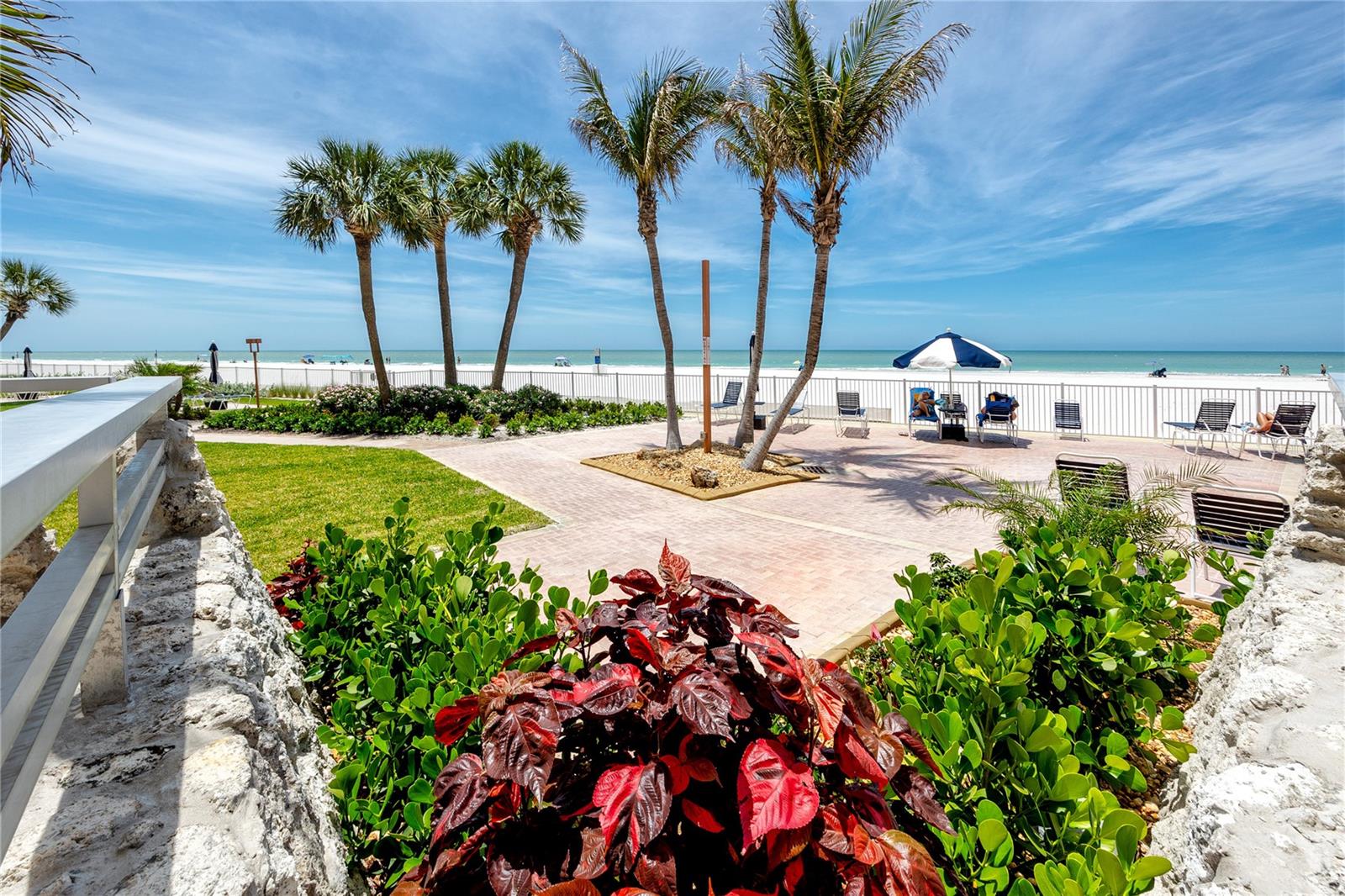 Landscaping at 17940 Gulf Blvd, #17C, Redington Shores, FL 33708