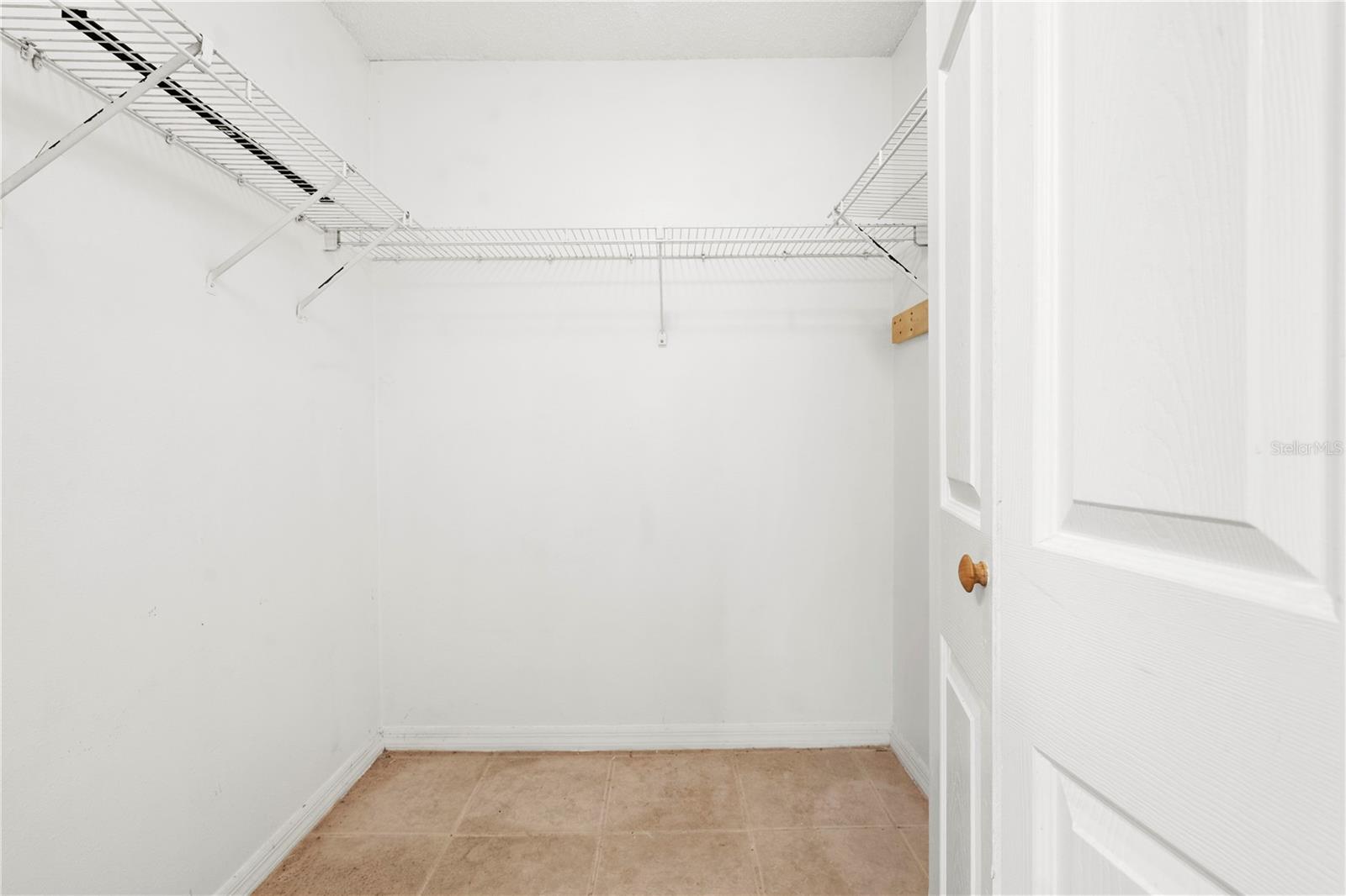 Walk in closet