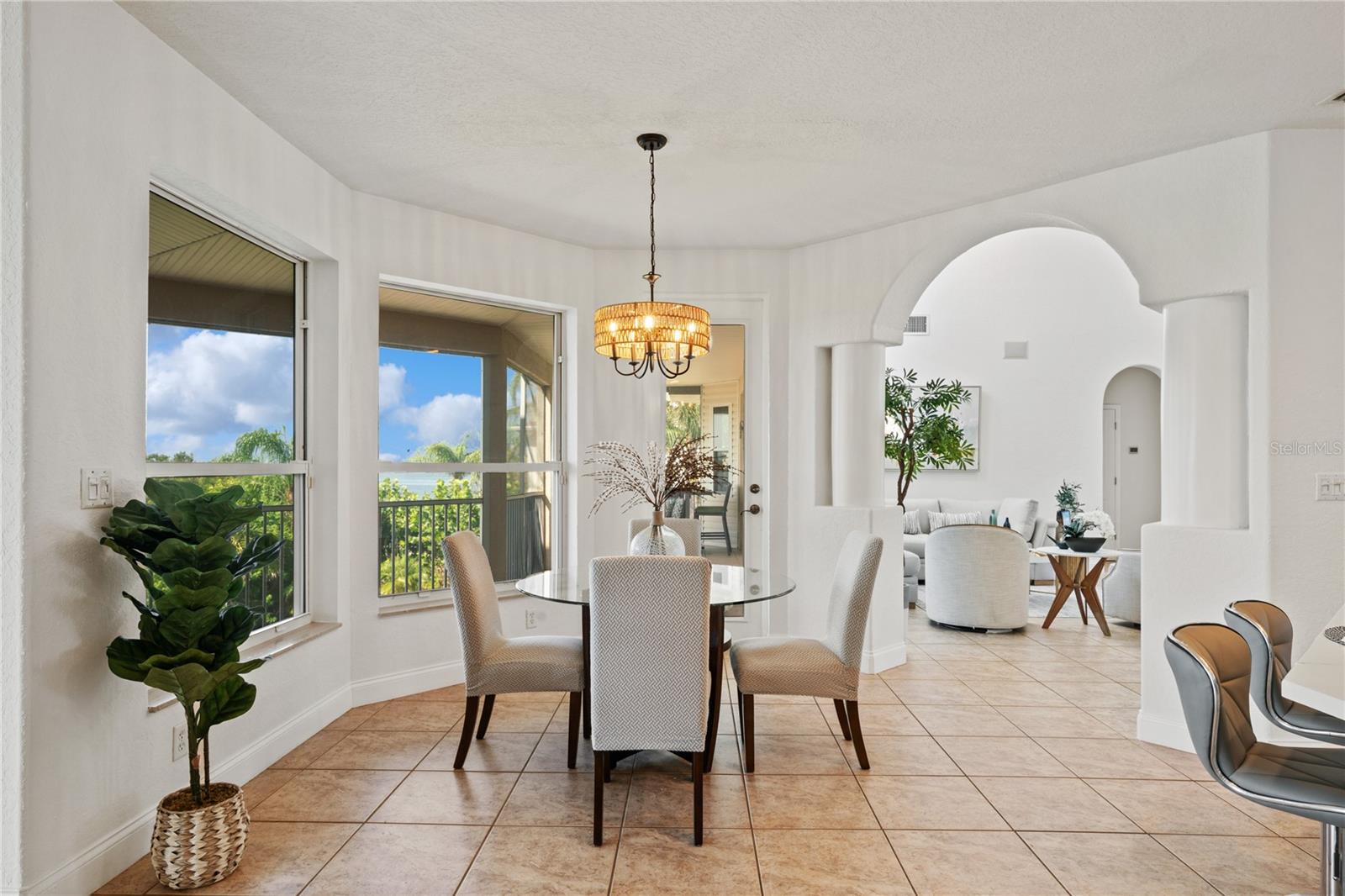 kitchen and breakfast nook