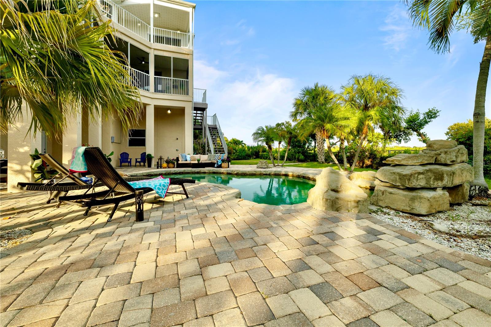 plenty of paver deck space