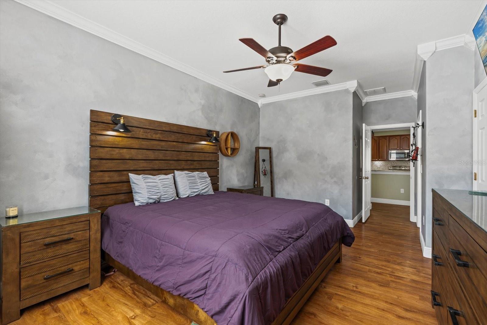 Crown Molding