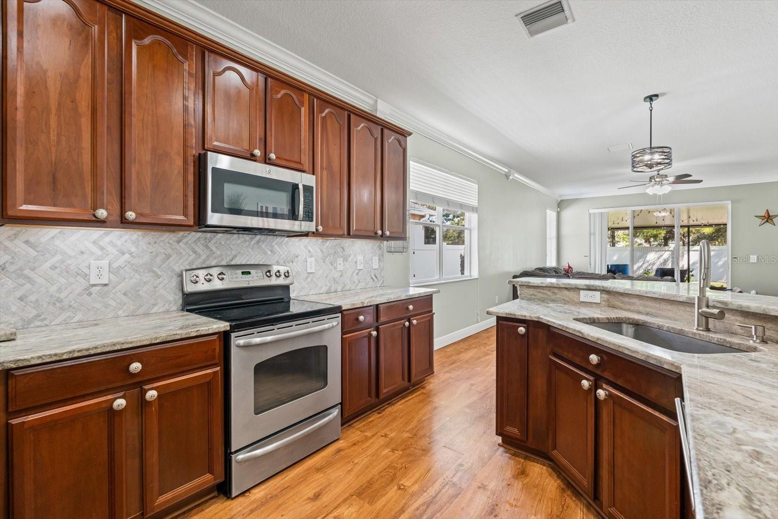 Updated Kitchen w/Granite Counters