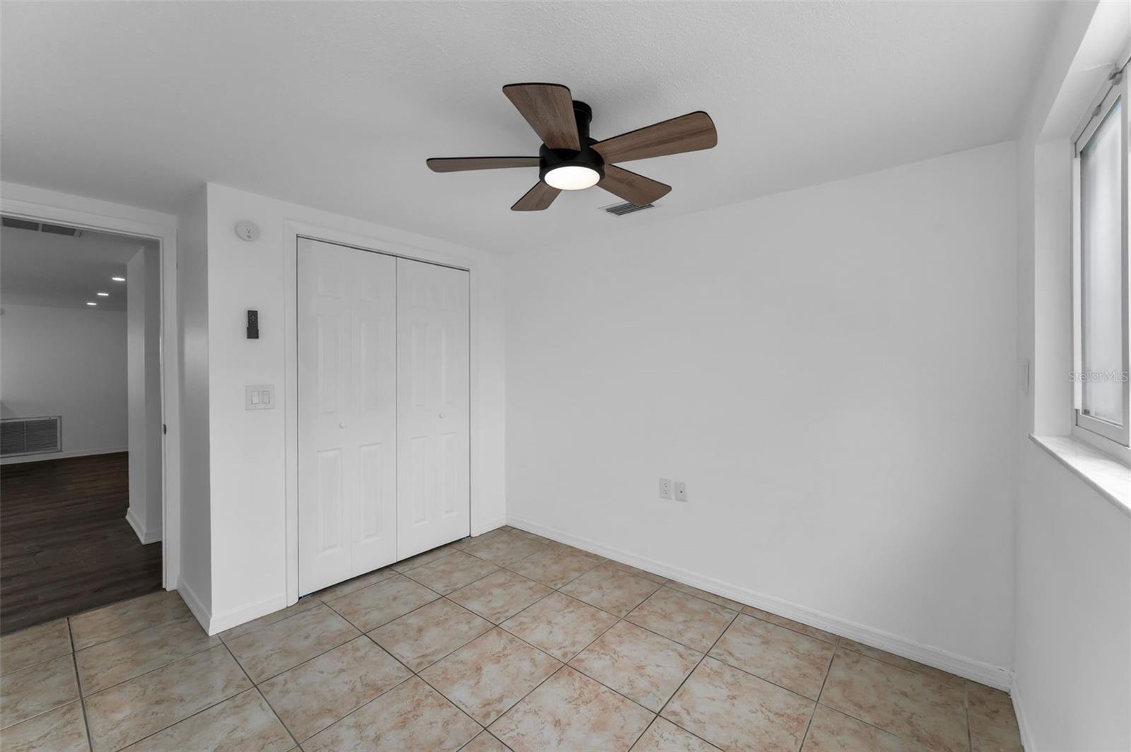 Bedroom 25022 Forest Hills Dr, Holiday FL