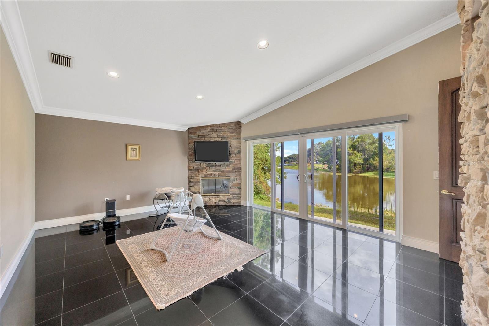Bonus Room
