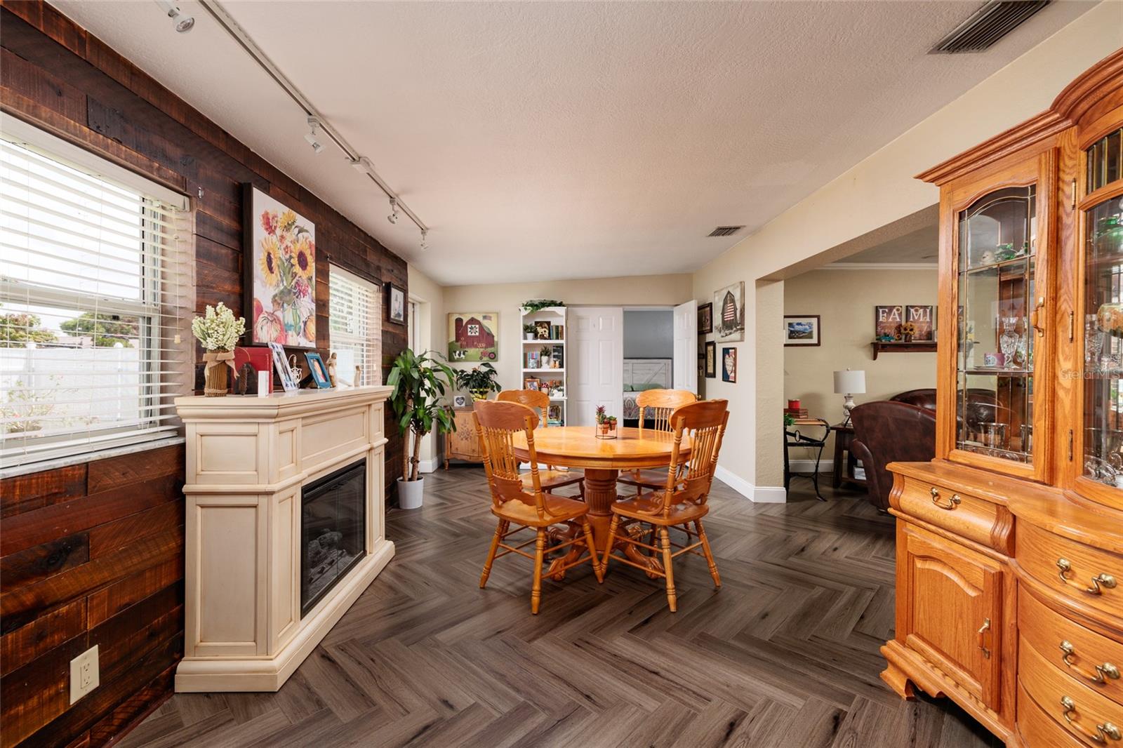 Dining/Family Room