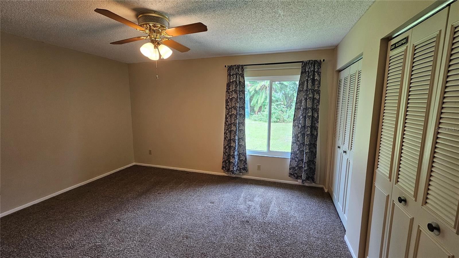 Promary bedroom