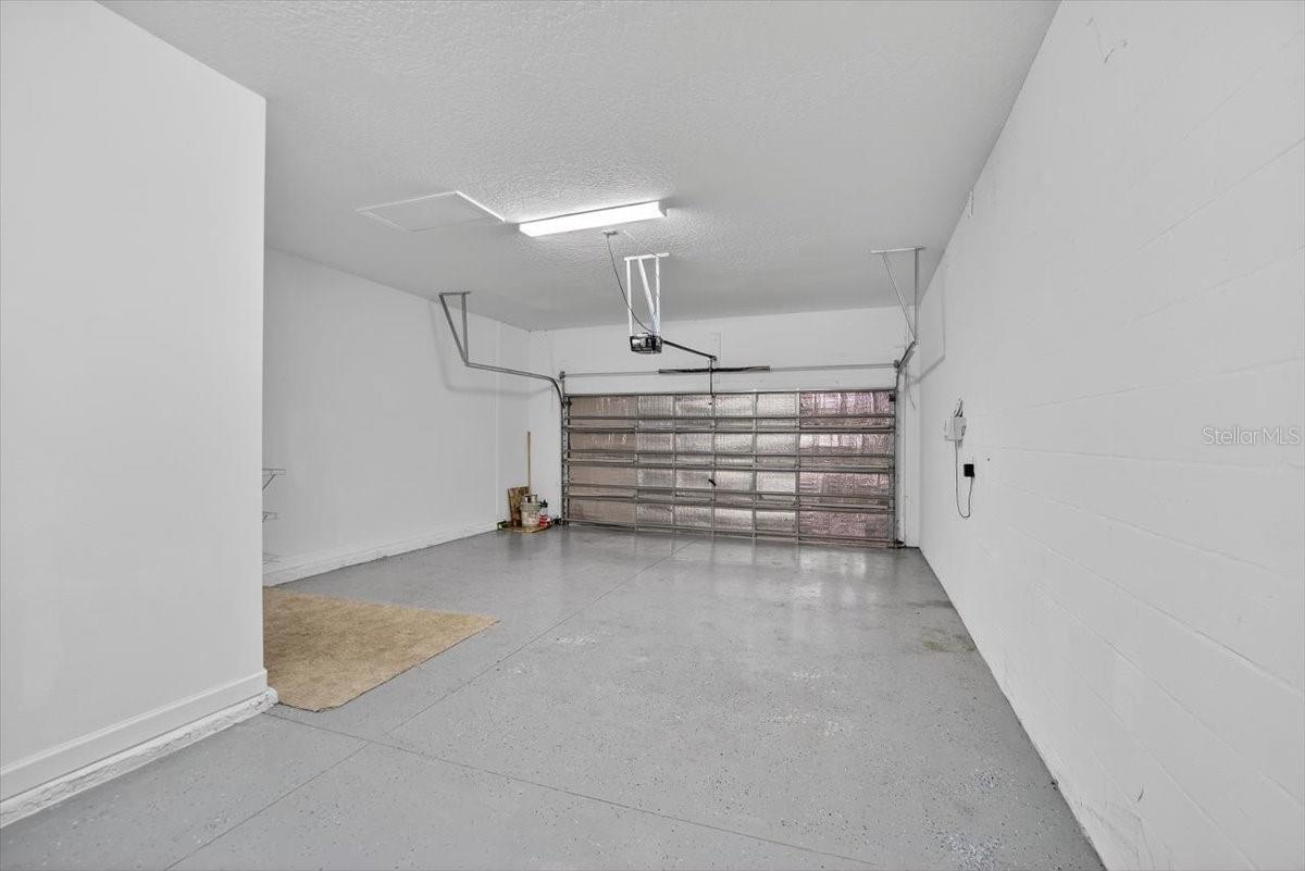 2781 hilliard dr weseley chapel FL 33543