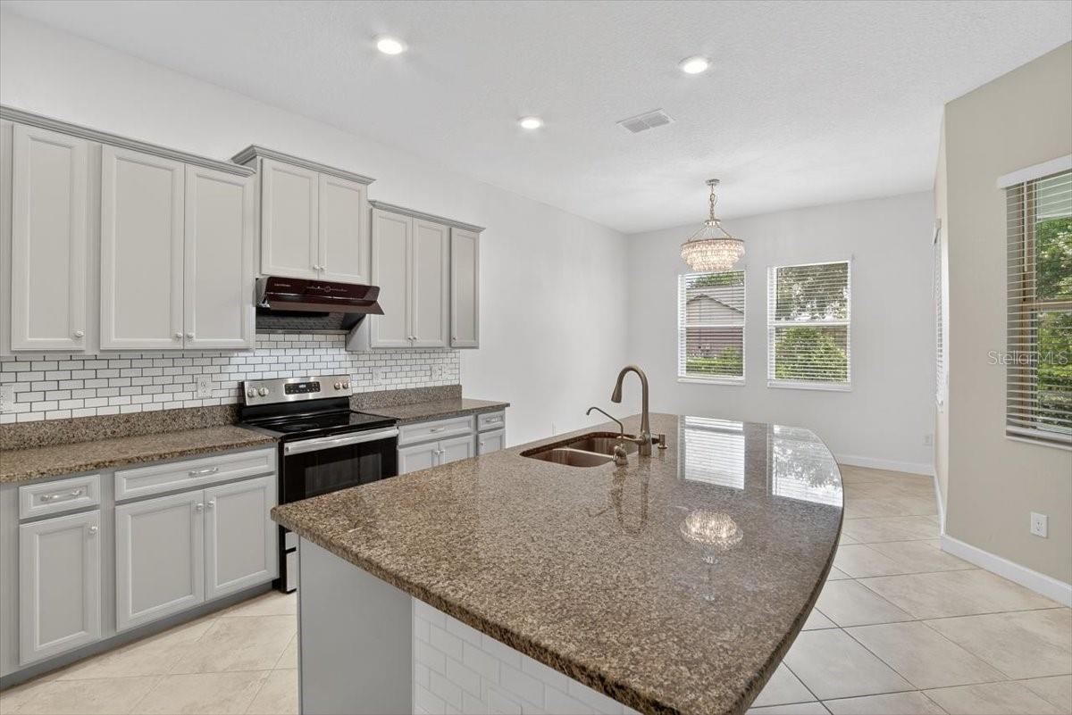 2781 hilliard dr weseley chapel FL 33543
