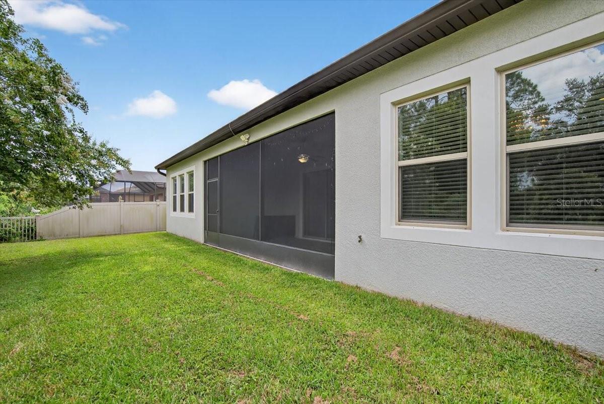 2781 hilliard dr weseley chapel FL 33543