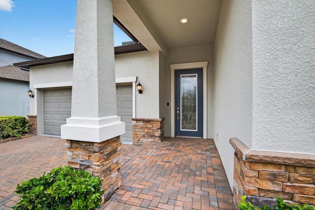 2781 hilliard dr weseley chapel FL 33543