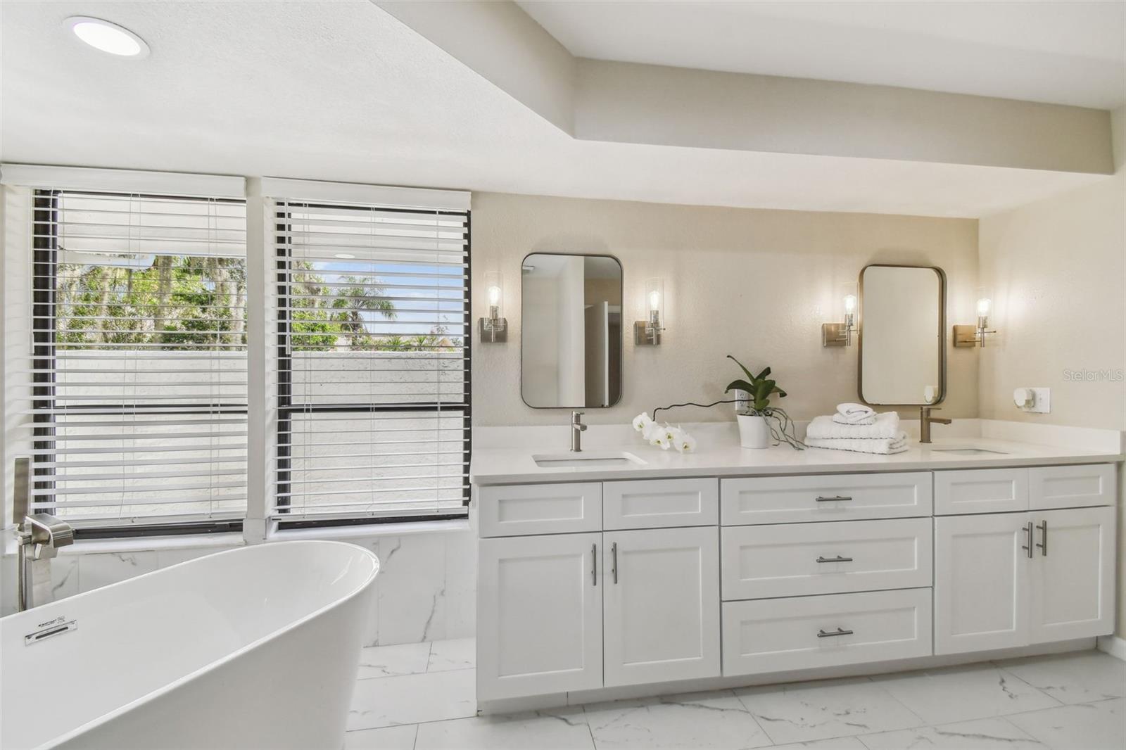 En Suite Bath