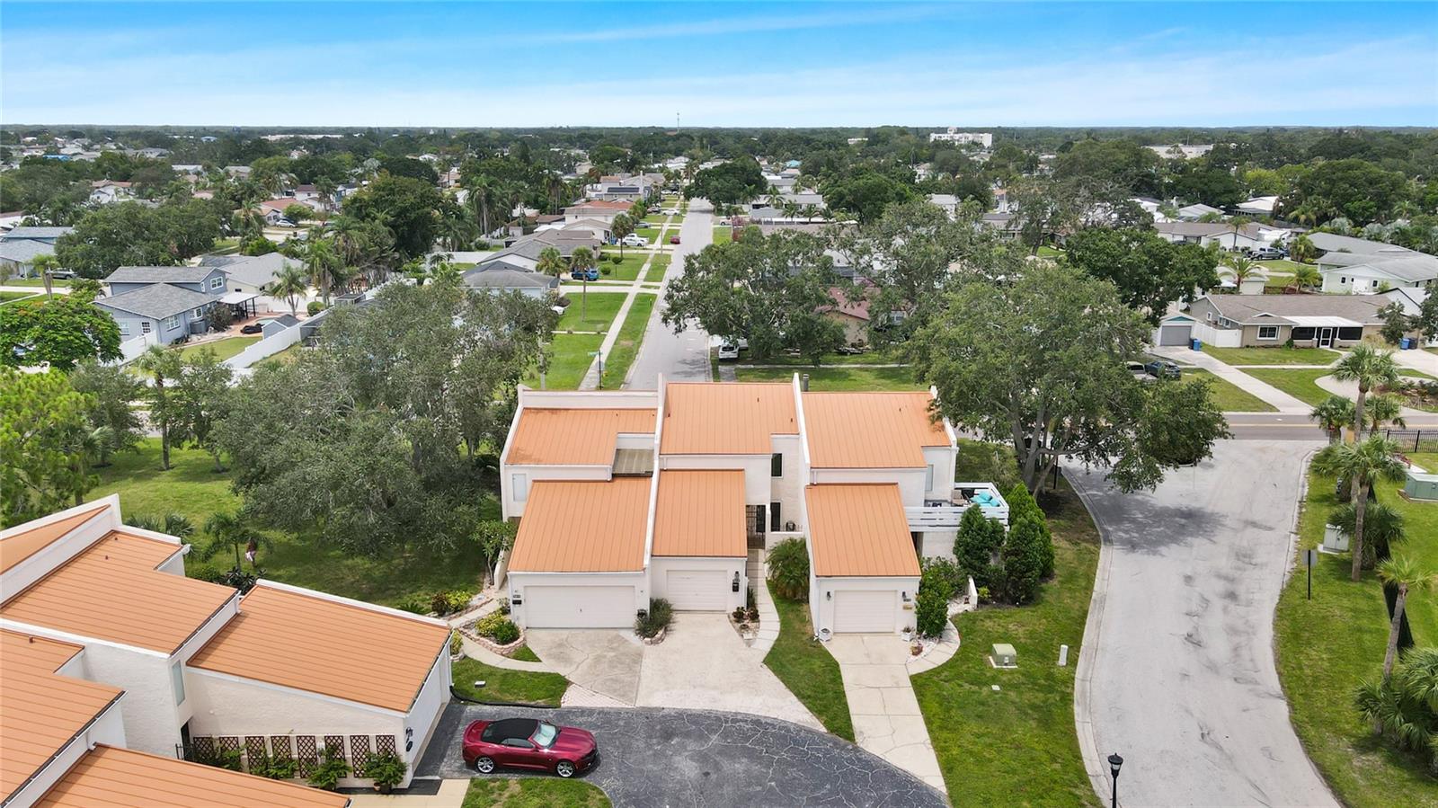 area shot of building - middle unit