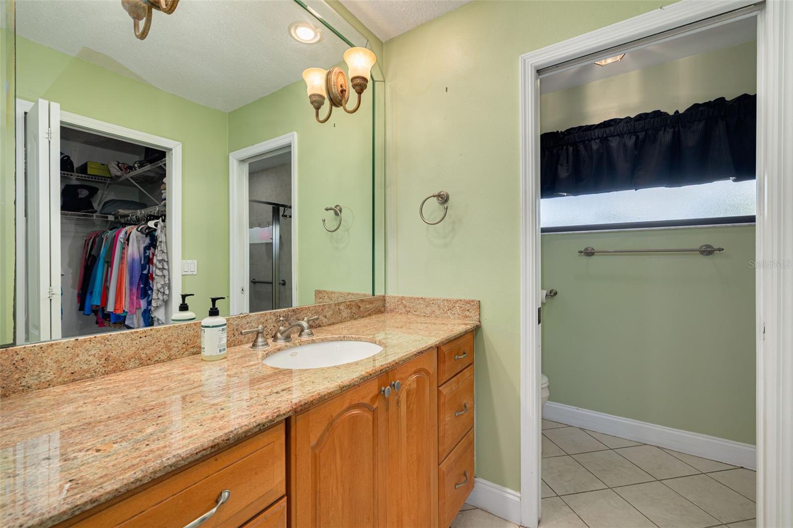 Primary bath