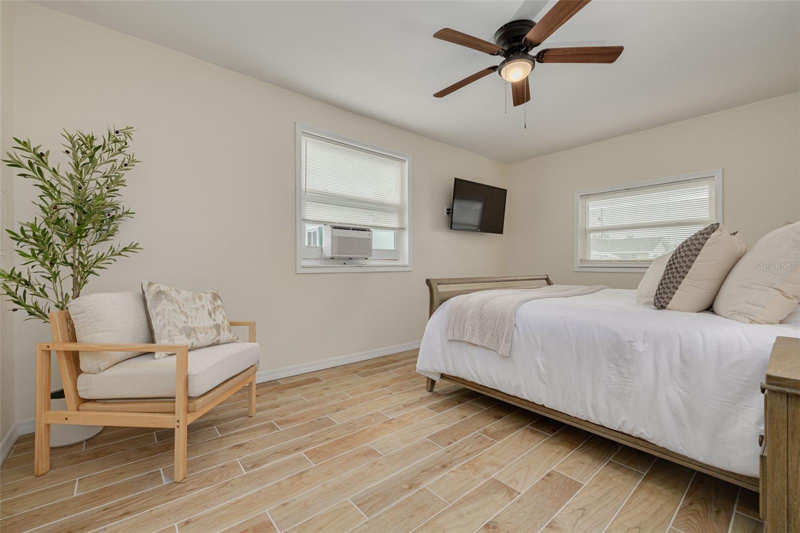 Chic Wood Tile