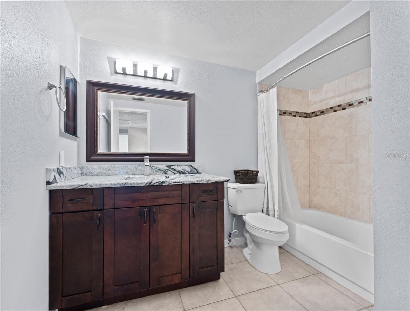 2nd Floor Guest Bathroom