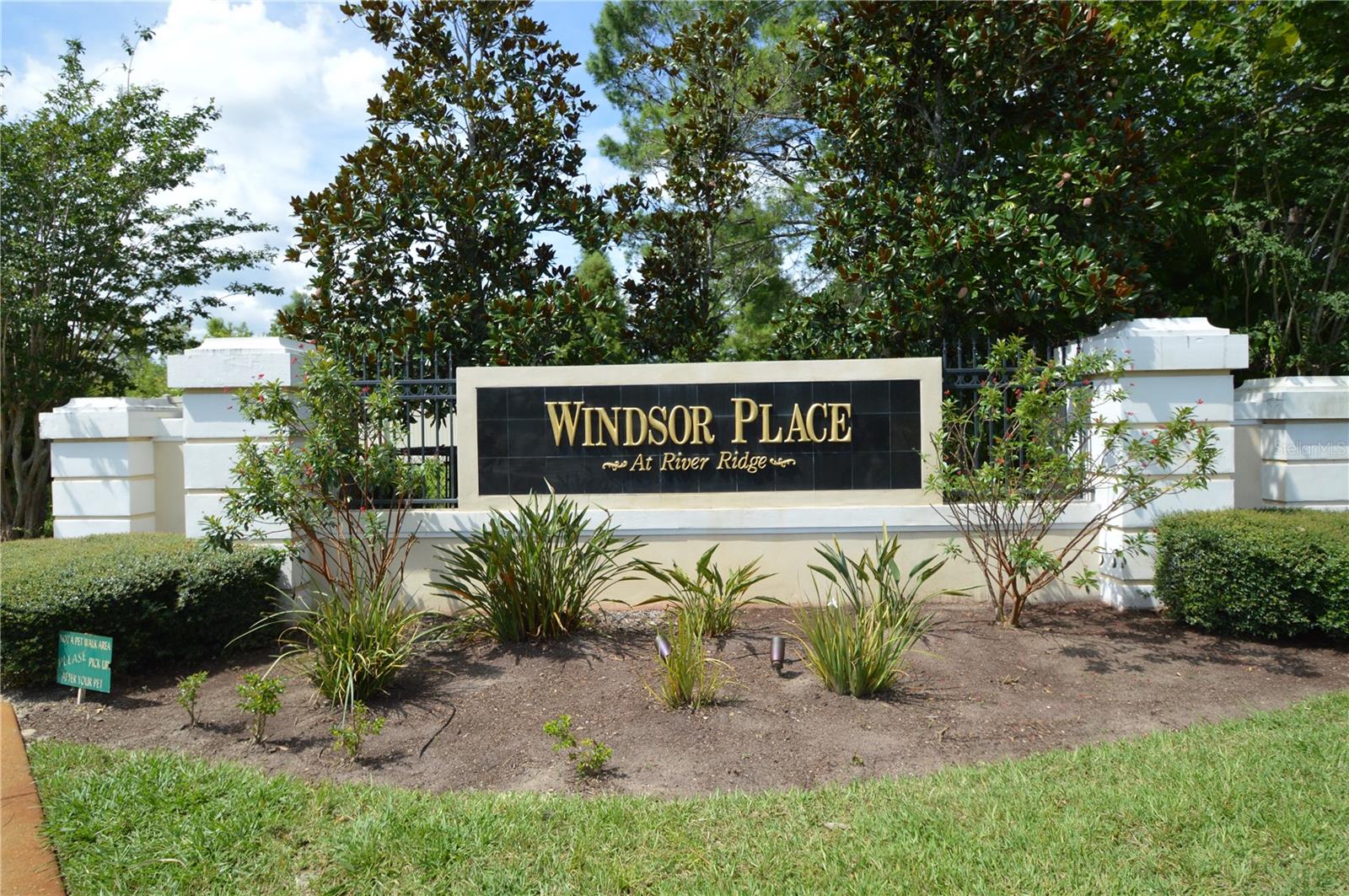 Windsor Place at River Ridge Gated Community.