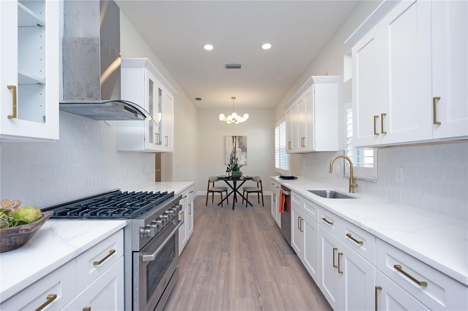 Brand NEW Kitchen!