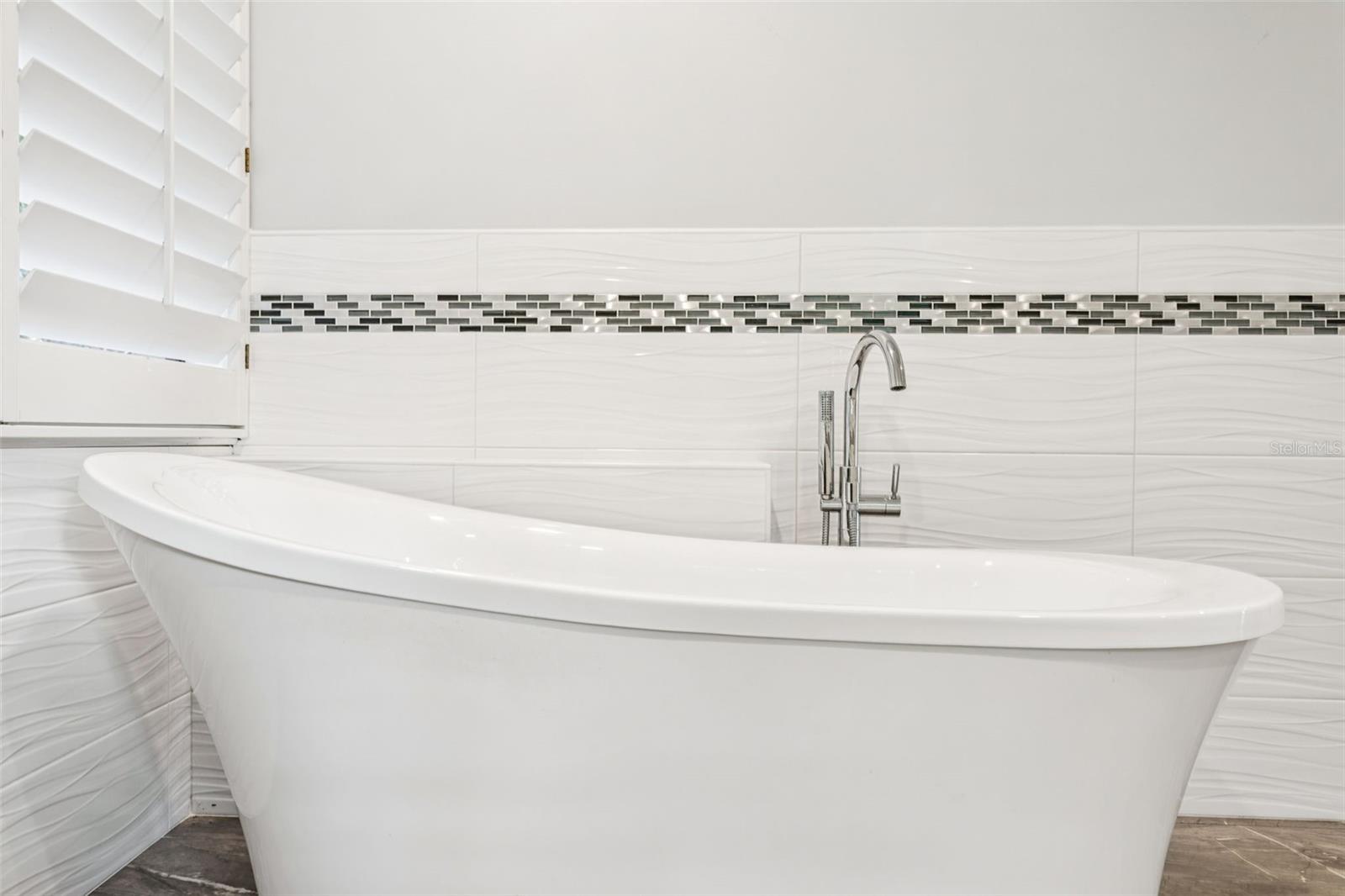 Huge soaking tub