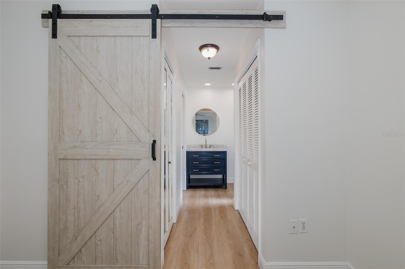 BARN DOOR