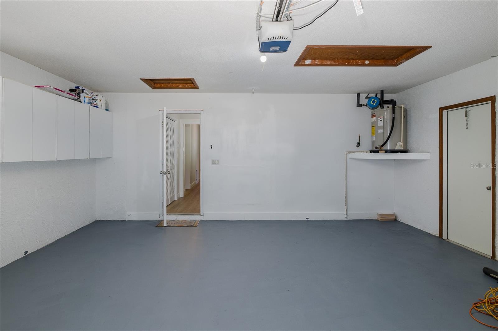 OVERSIZED 2 CAR GARAGE