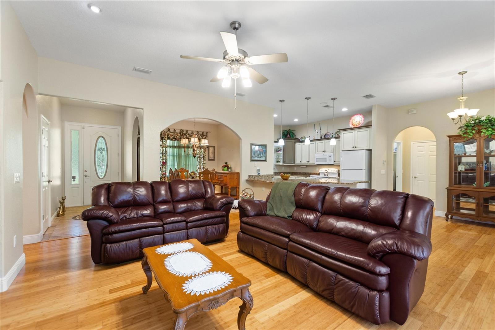 Living room, dining room, kitchen and breakfast nook.