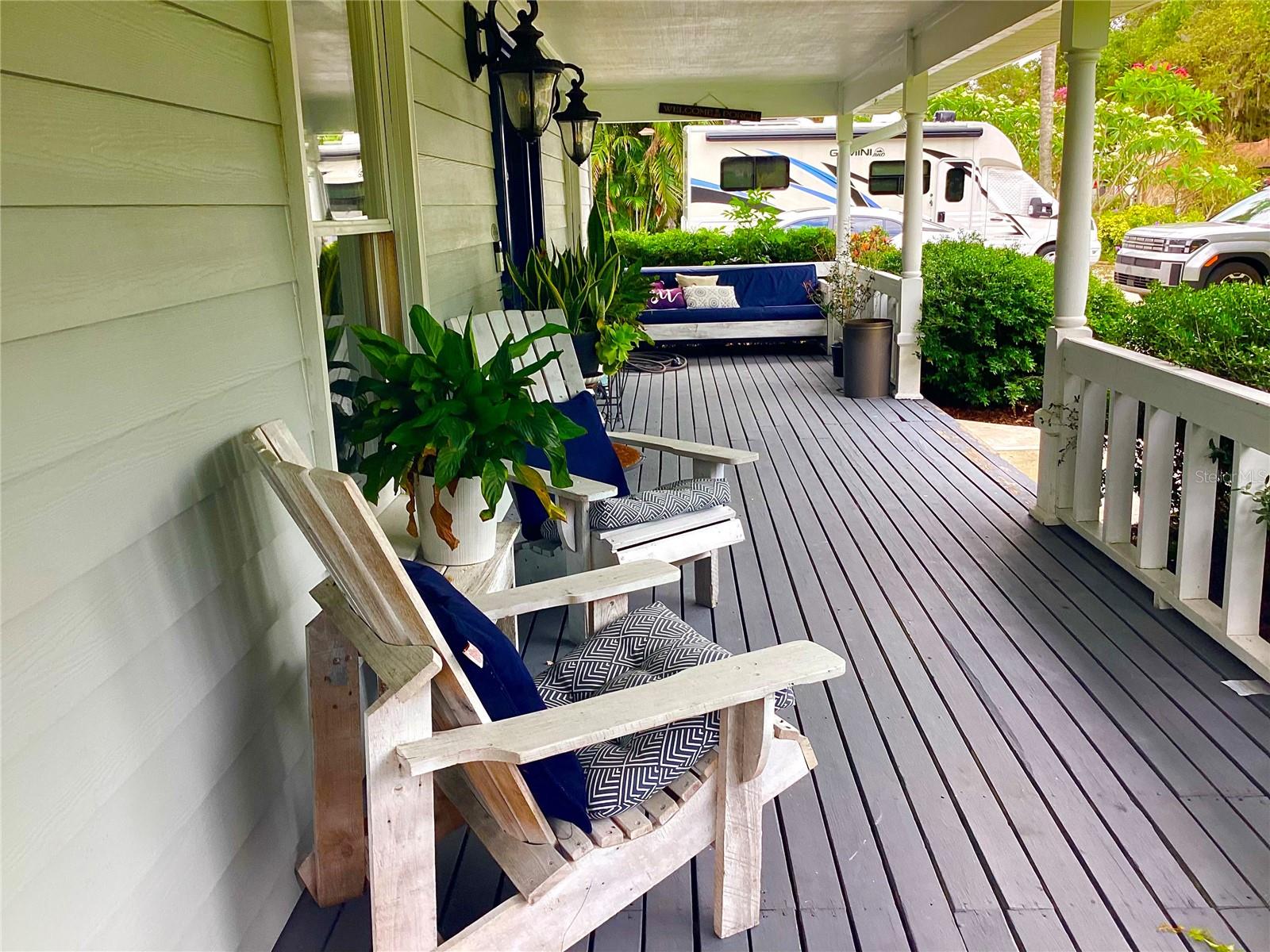 Come sit with me!