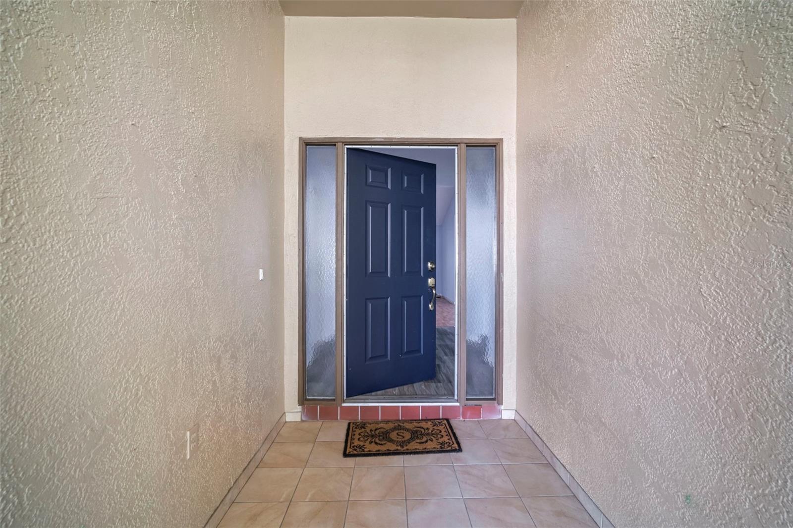 Front Door Lanai Entrance