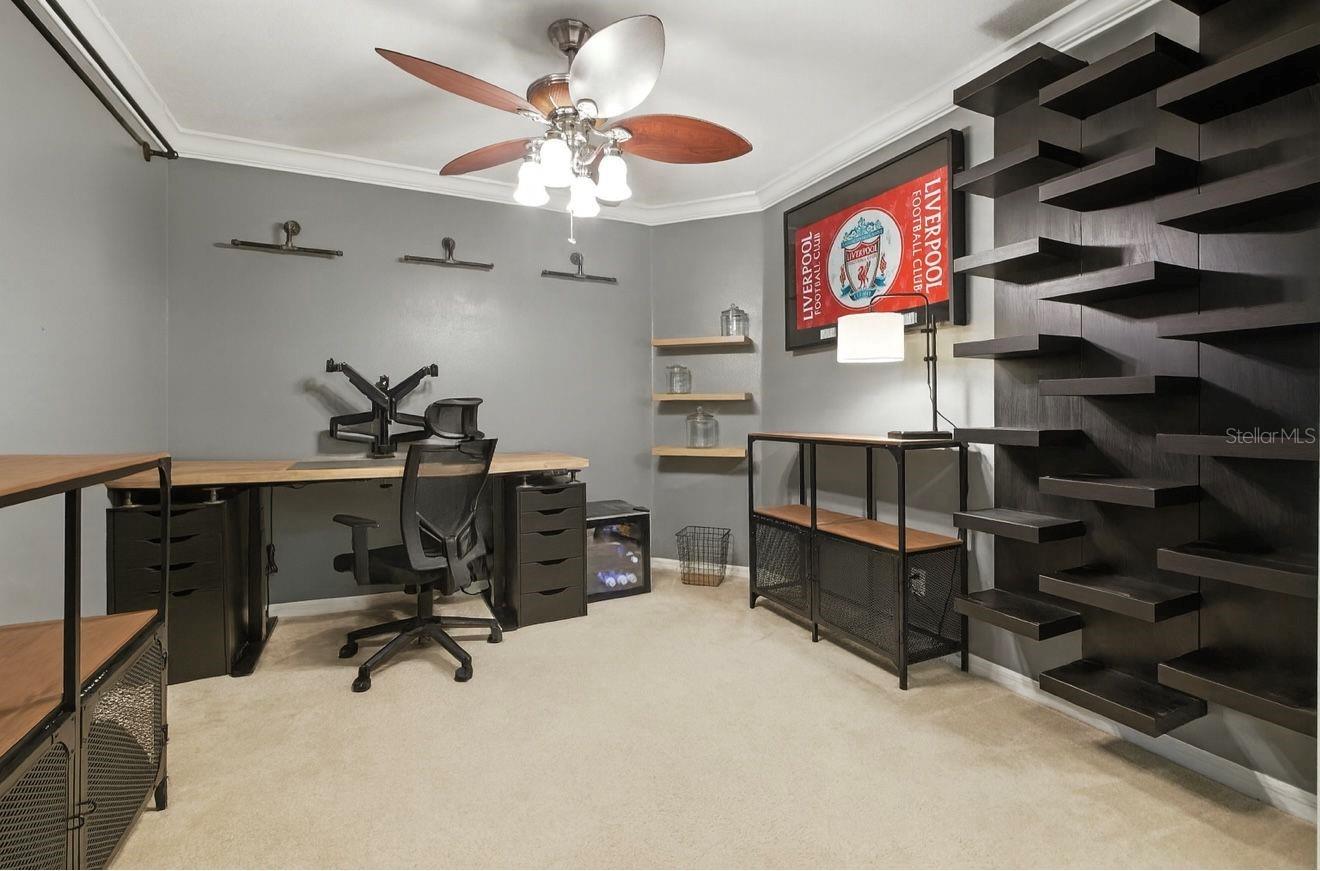 Flex Room/Office or 3rd Bedroom